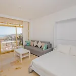 Cubo's Estudio Santa Clara 45 Apartment *